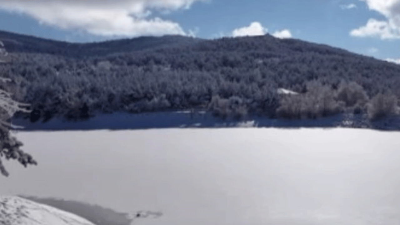 Çamlık Milli Parkı'nda eşsiz kar manzarası!