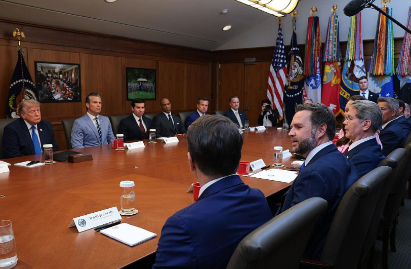 Camp David’de gizli zirve! Trump’ın kurmayları İran ve Yemen için toplandı