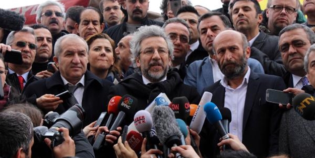Can Dündar ve Erdem Gül hakim karşısında!