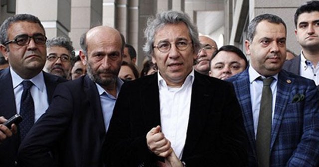 Can Dündar ve Erdem Gül'ün yargılanması başladı