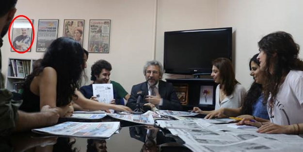 Can Dündar'dan Öcalan önünde toplantı!
