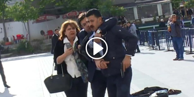Silahlı saldırganın üzerine atılan Can Dündar'ın eşi olay anını anlattı!
