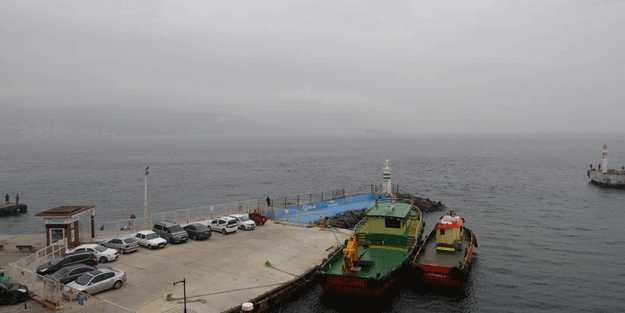 Çanakkale Boğazı sisten dolayı 43 saattir kapalı