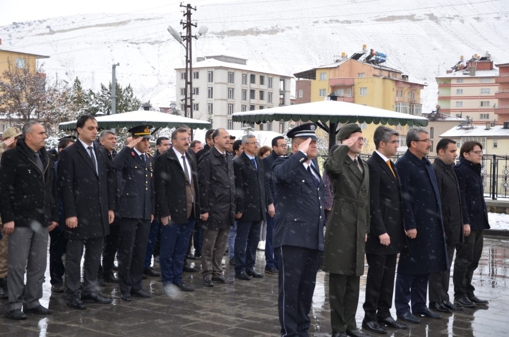 Çanakkale Deniz Zaferi’nin 105’inci yıl dönümü için Darende’de de tören düzenlendi 