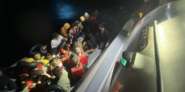 Çanakkale açıklarında 56 kaçak göçmen yakalandı