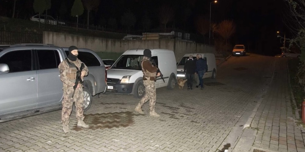 Çanakkale merkezli 6 ildeki operasyonla suç örgütü çökertildi: 23 gözaltı 