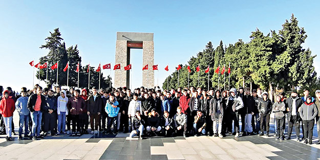 Çanakkale ruhunu şüheda topraklarına taşıdılar