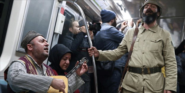 Çanakkale şehitleri Yenikapı Metro İstasyonu'nda anıldı