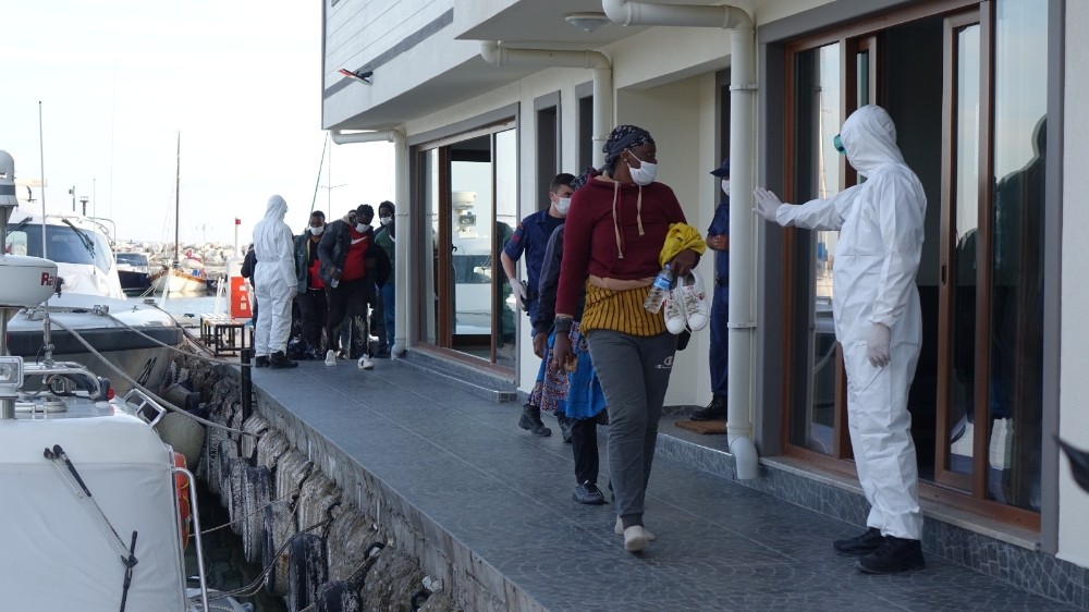Çanakkale’de 31 düzensiz göçmen kurtarıldı 