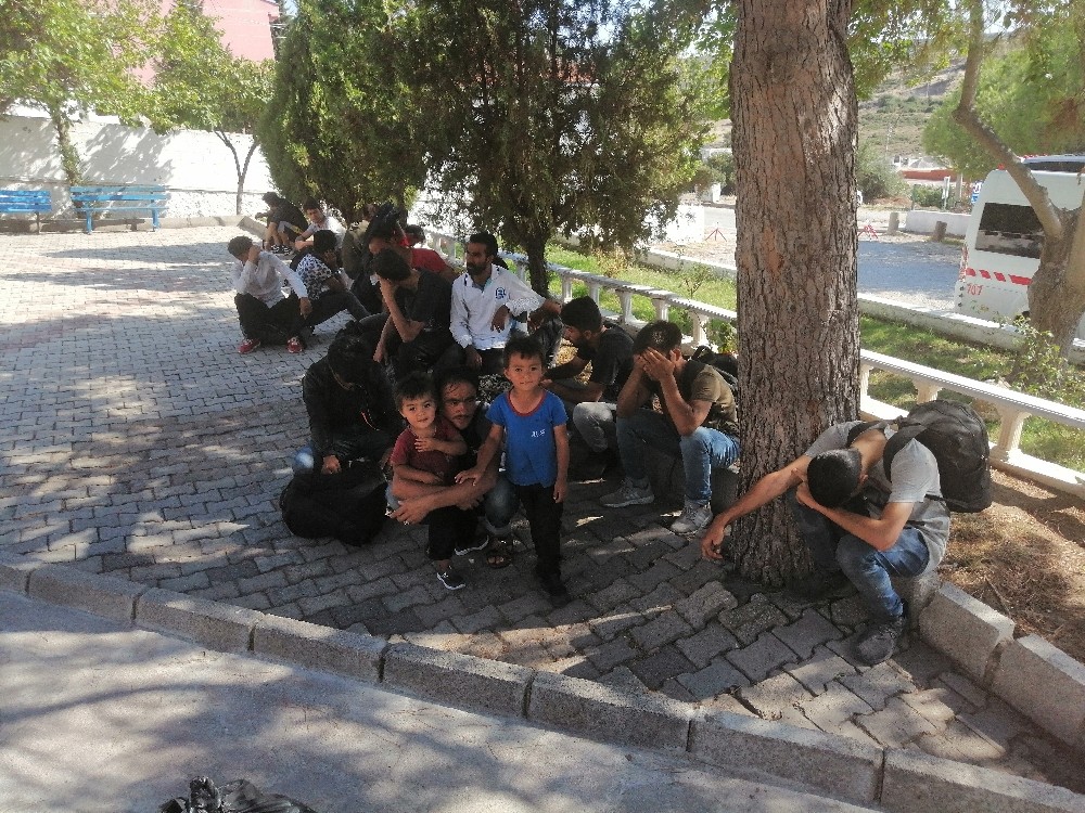 Çanakkale’de 33 mülteci yakalandı 