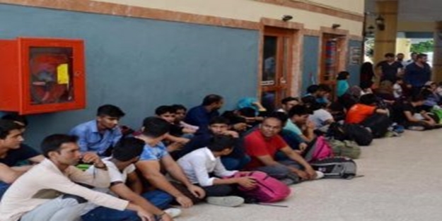 Çanakkale'de 51 göçmen yakalandı!