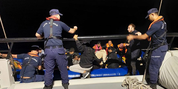 Çanakkale'de 61 düzensiz göçmen yakalandı