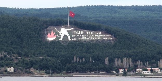 Çanakkale’de bayraklar yarıya indirildi