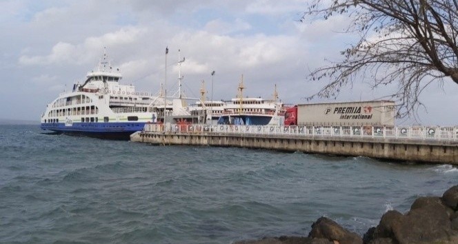 Çanakkale’de bazı ada seferleri iptal edildi 