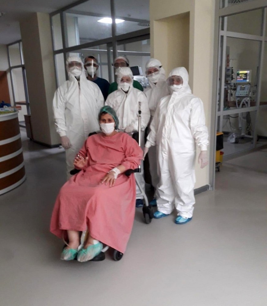 Çanakkale’de Covid-19’u yenen hasta yataklı servise alındı 