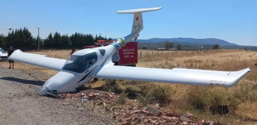 Çanakkale'de eğitim uçağı düştü!