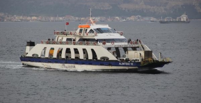 Çanakkale'de Gökçeada seferleri fırtına nedeniyle iptal edildi