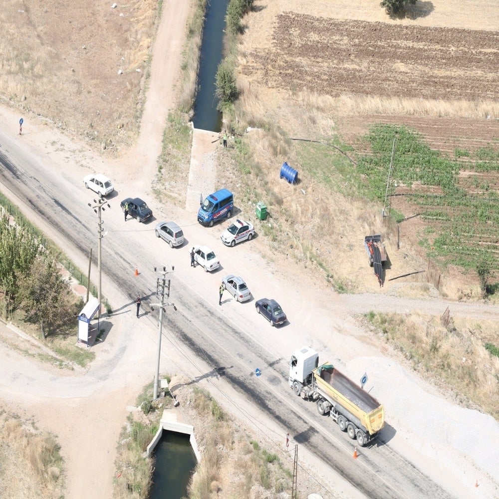 Çanakkale’de helikopterle havadan trafik denetimi 