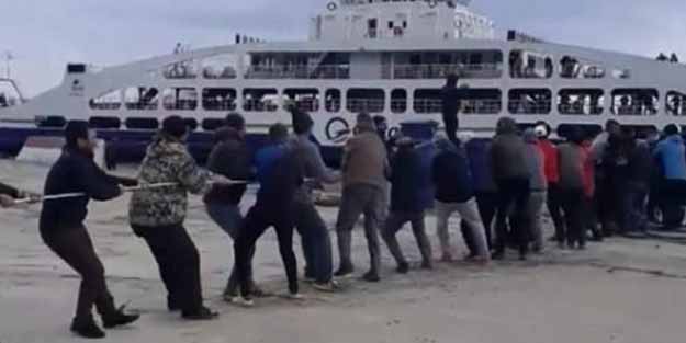 Çanakkale'de ilginç görüntü! Halk yardım etti