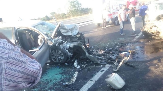 Çanakkale'de korkunç kaza: 2 ölü