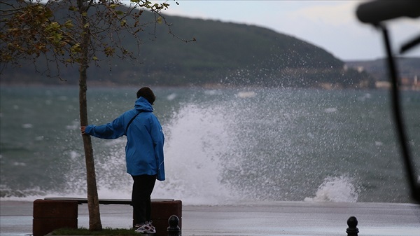 Çanakkale'de eğitime ara verildi