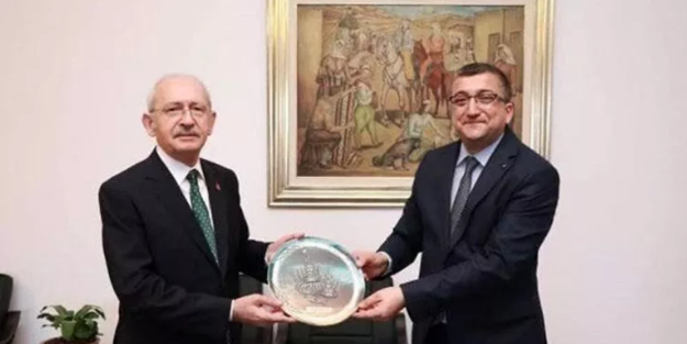 Çanakkale'de rüşvet operasyonu! CHP'li Belediye Başkanı Bülent Öz gözaltına alındı