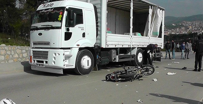 Çanakkale'de trafik kazası: 1 ölü