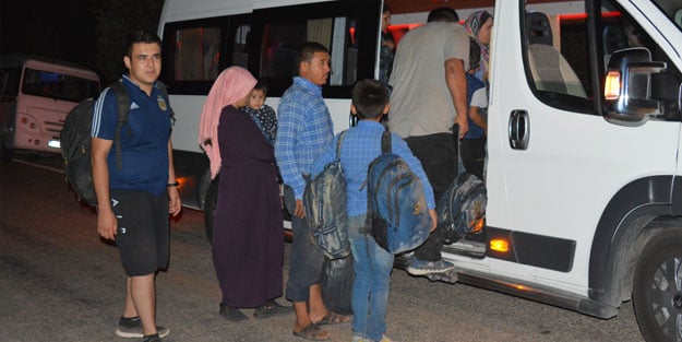Çanakkale'de Yunanistan'a gitmeye çalışan 103 kaçak göçmen yakalandı