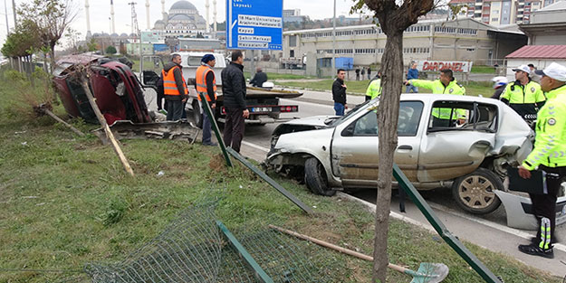 Çanakkale'de zincirleme trafik kazası: Yaralılar var