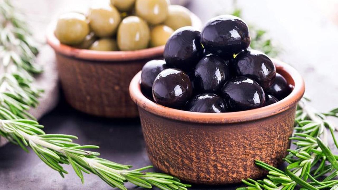 Canan Karatay: kıtlıkta insanlığın güvencesi zeytin ve zeytinyağı!