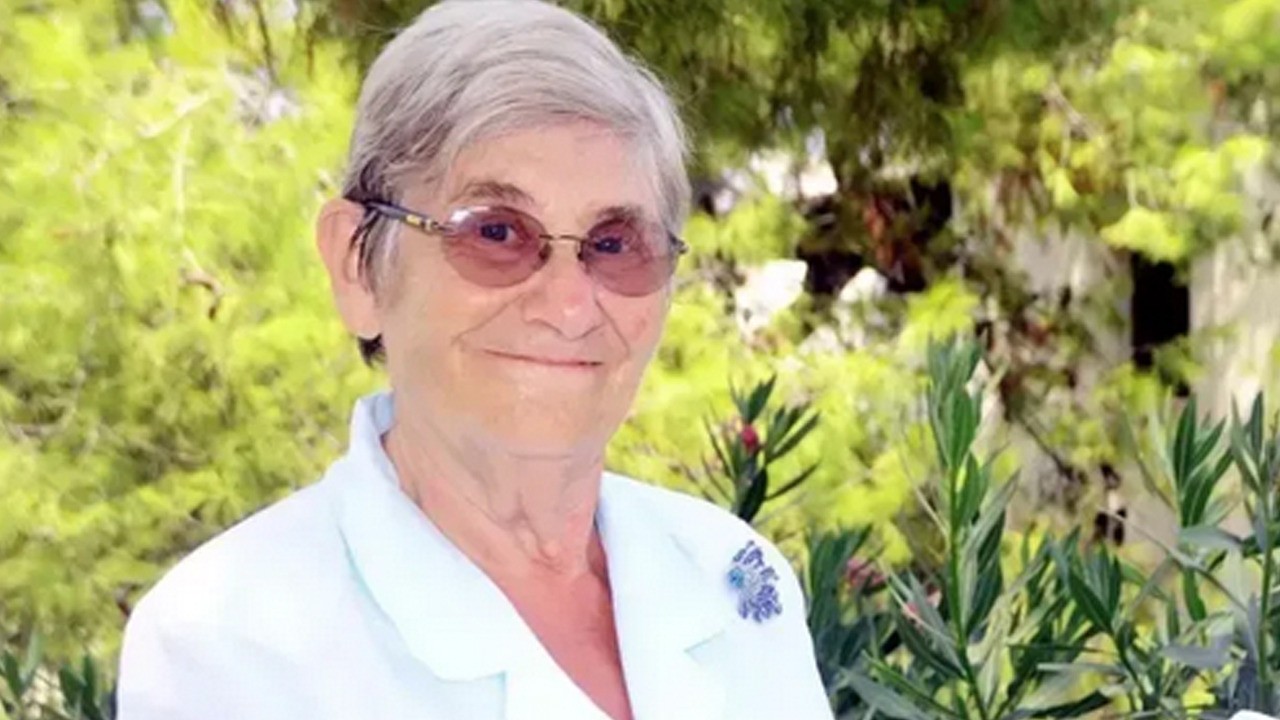 Canan Karatay tane tane anlattı! Karbonat ile 10 yaş genç görünün!