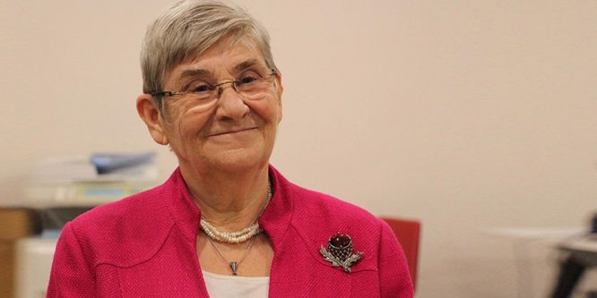 Canan Karatay: Avuç içi kadar pide yiyin