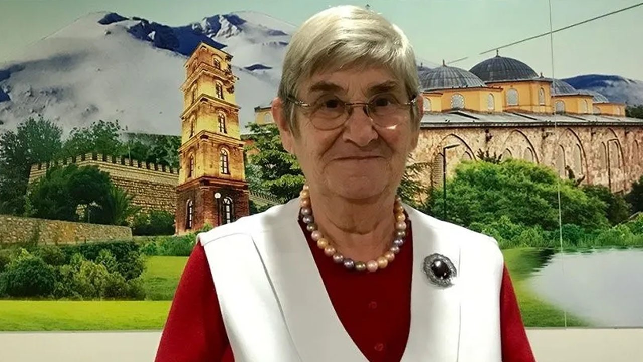 Canan Karatay'dan 2 besine rest çekti!