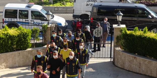 Canan Karatay'ı dolandıran şebeke üyeleri yakayı ele verdi