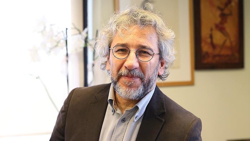 Can Dündar'ın yüzüne: Vatan hainisin!