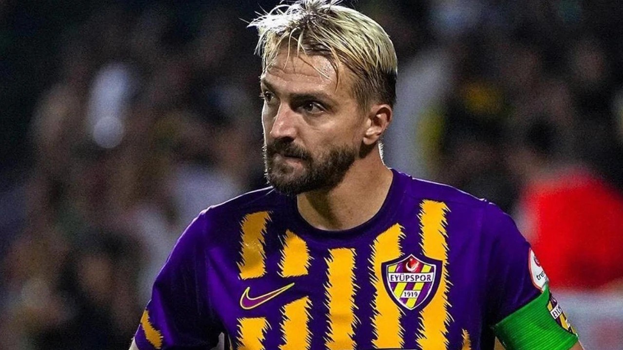 Caner Erkin veda etti