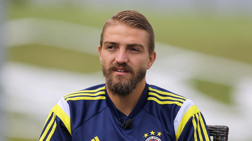 Caner Fenerbahçe camiasından özür diledi