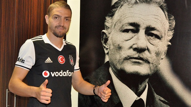 Caner: Futbolu mu bırakayım?