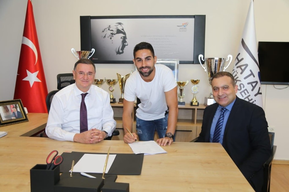 Caner Hüseyin Bağ, Hatayspor ile sözleşme yeniledi 