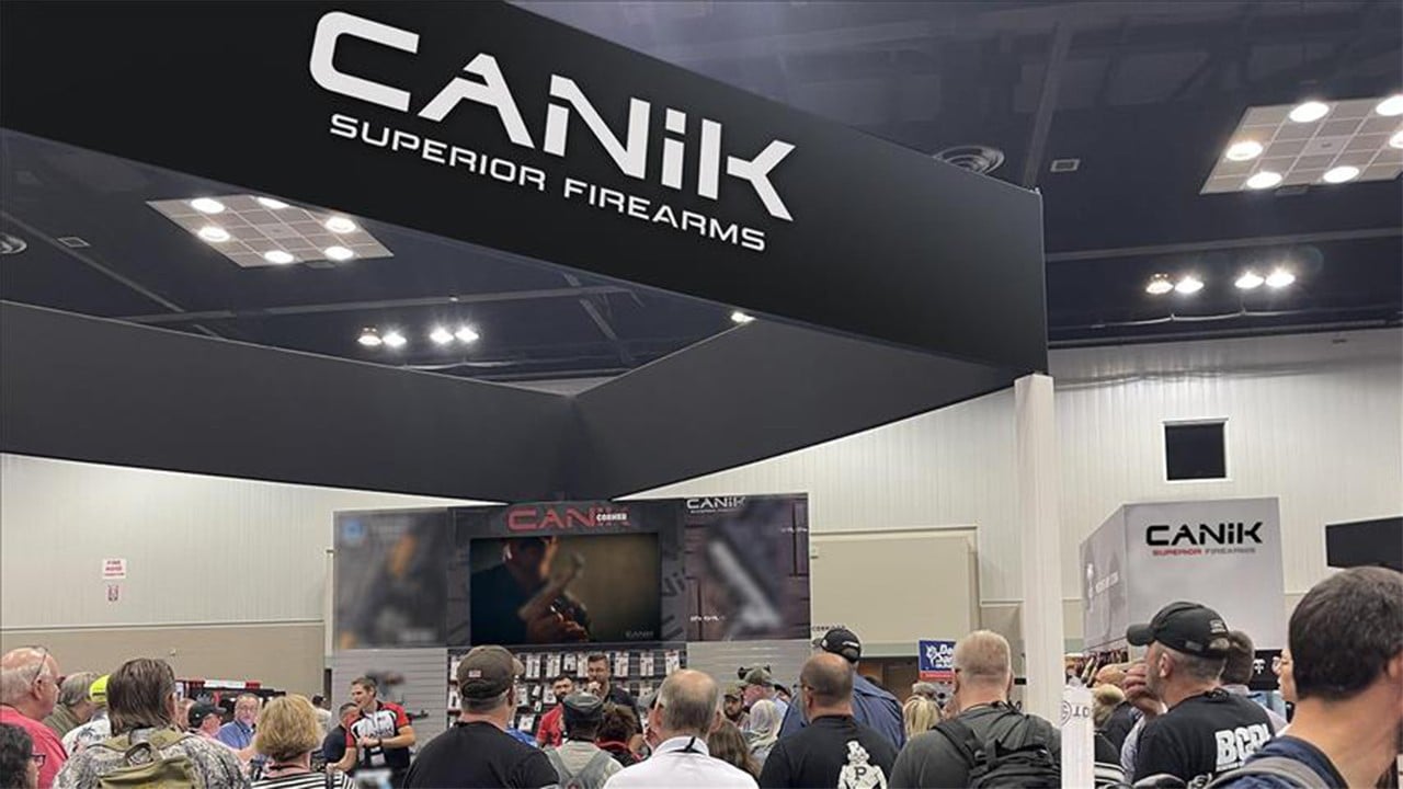 CANİK ABD'yi fethetti