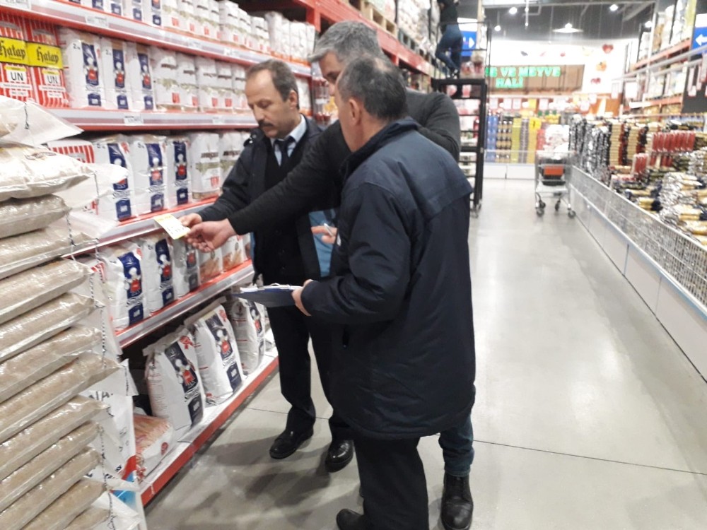 Canik Zabıtasından fiyat ve etiket denetimi 