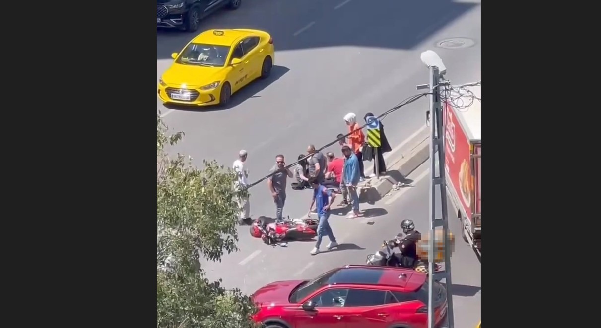 Canından daha mı önemli? Kaza yaptı kendine değil motosikletine üzüldü