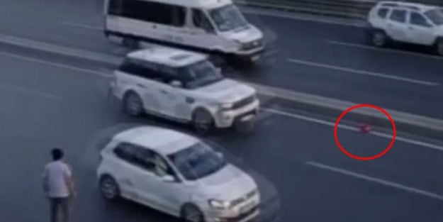 Canını hiçe sayıp Türk bayrağını yerden kaldırdı