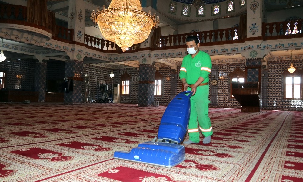Çankaya camileri “yeni normale” hazırlanıyor 