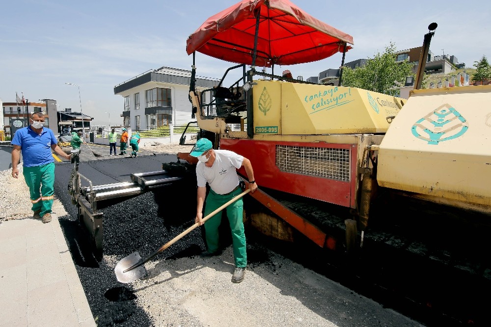 Çankaya’da asfalt çalışmaları sürüyor 