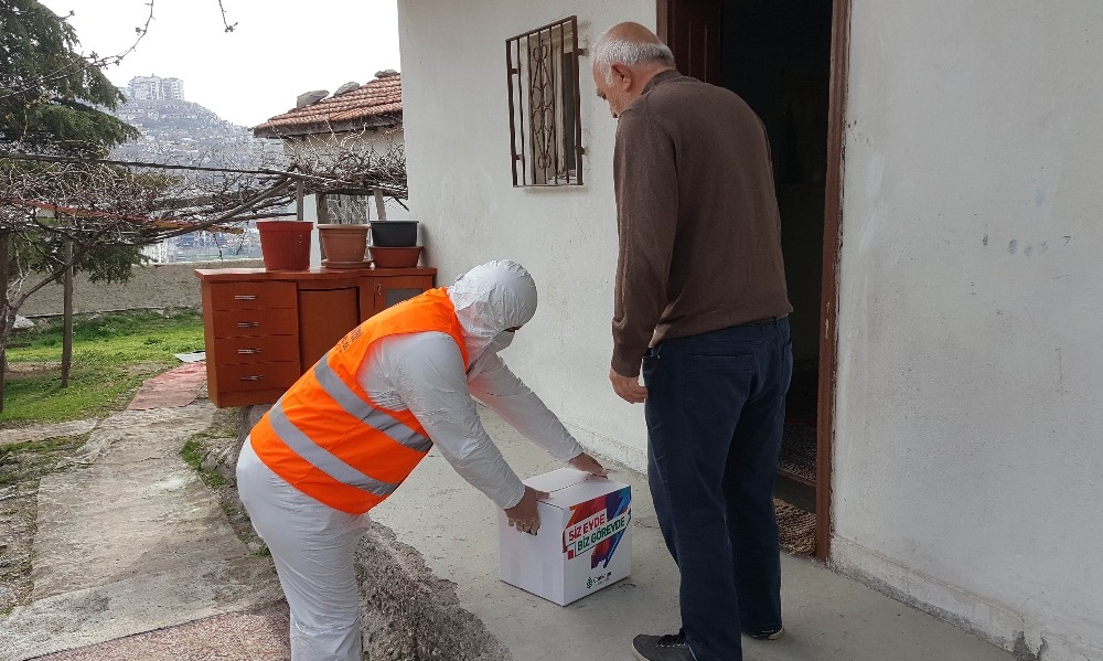 Çankaya’dan 2 bin haneye gıda ve temizlik malzemesi desteği 