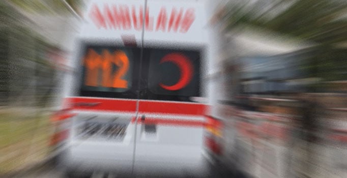 Çankırı'da bariyerlere çarpan otomobil takla attı: 1 ölü, 1 yaralı