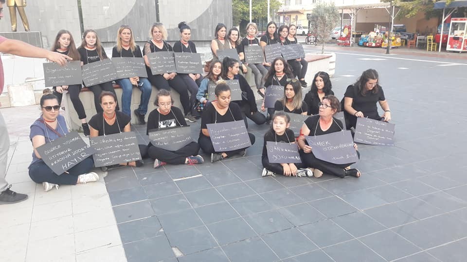 Çanlı kadınlar Emine Bulut cinayetini protesto etti 
