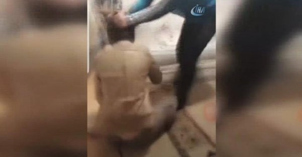 Canlı yayın yapıp evlerine çağırdıkları çocuğu...