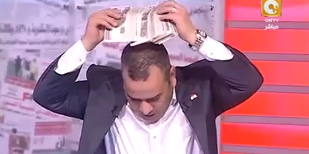 Canlı yayında böyle yalakalık görülmedi!